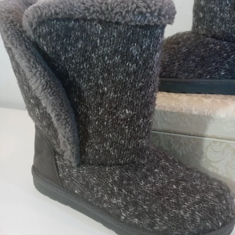 Arizona Swan Faux Fur Lined Fabric Boots 6